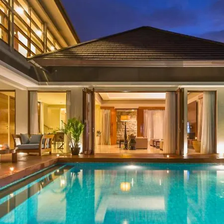 Luxury 3 Bedroom Private Pool Villa Zn102